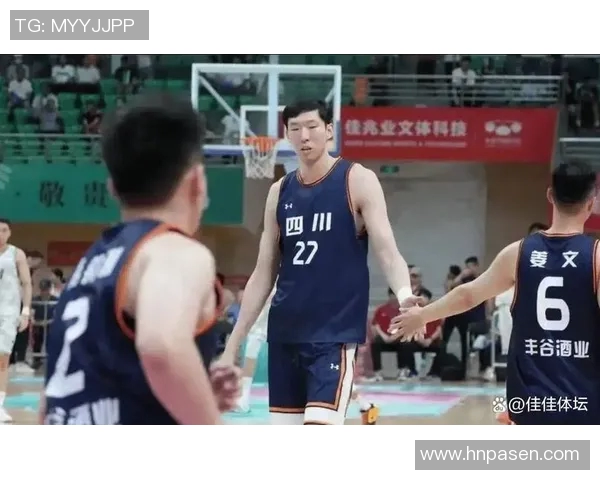 对话清华大学球员杨曦皓谈梦想对位周琦的篮球之路